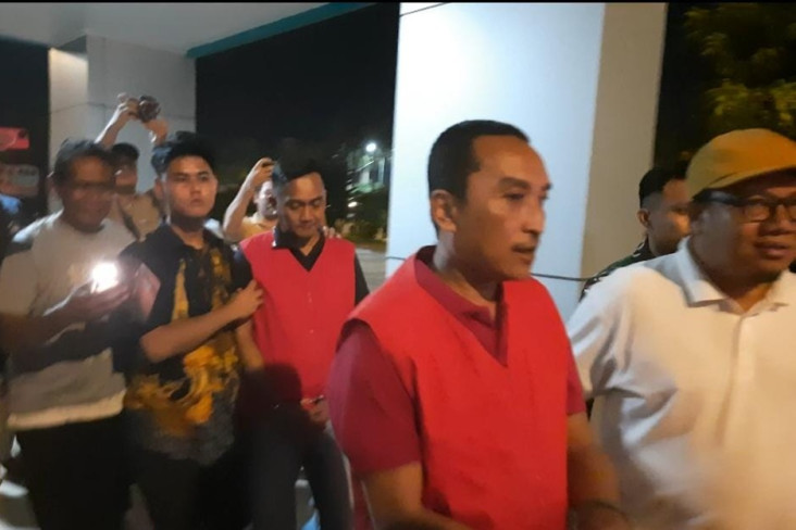 Kepala KUPP Kolaka ditetapkan sebagai tersangka kasus korupsi ore nikel oleh Kejaksaan Tinggi Sulawesi Tenggara